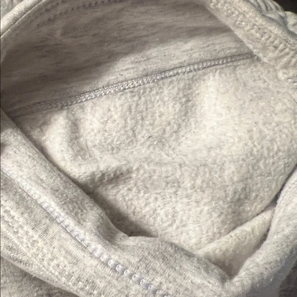 Calvin Klein White and Grey Capri Lounge Pants - Picture 2 of 12